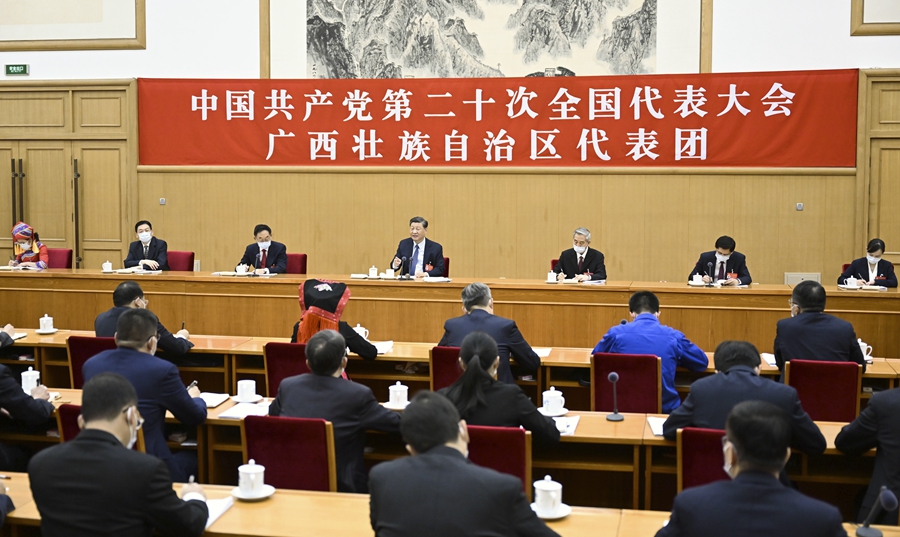 10月17日，習(xí)近平同志參加黨的二十大廣西代表團(tuán)討論。