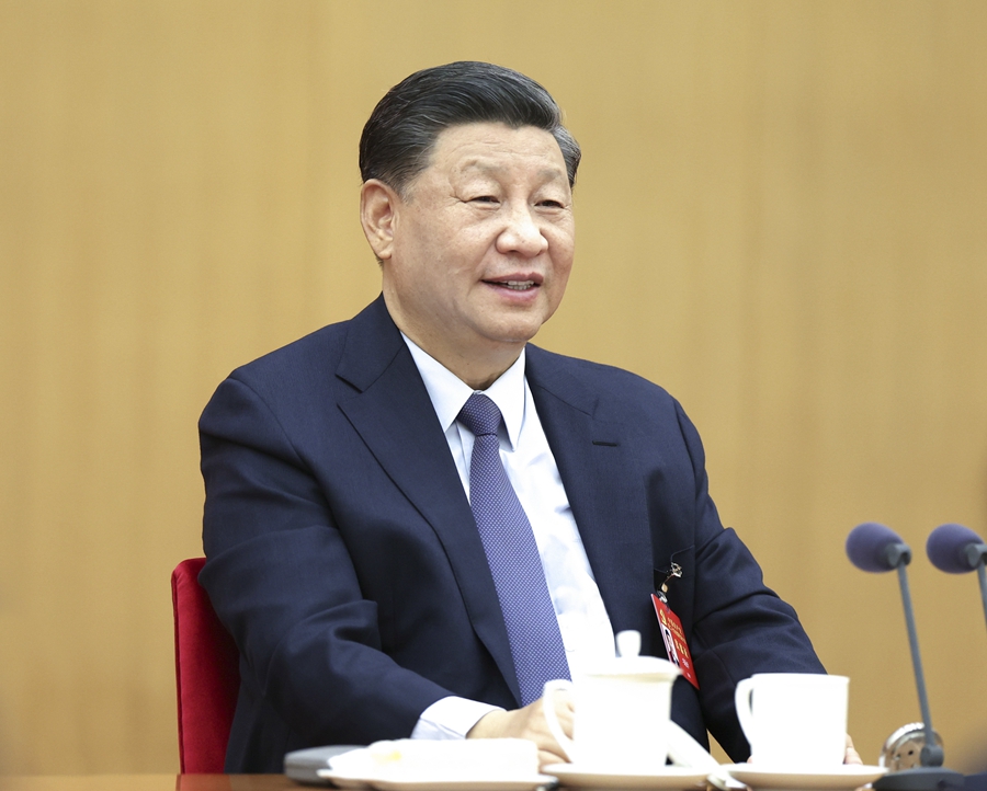 10月17日，習(xí)近平同志參加黨的二十大廣西代表團(tuán)討論。